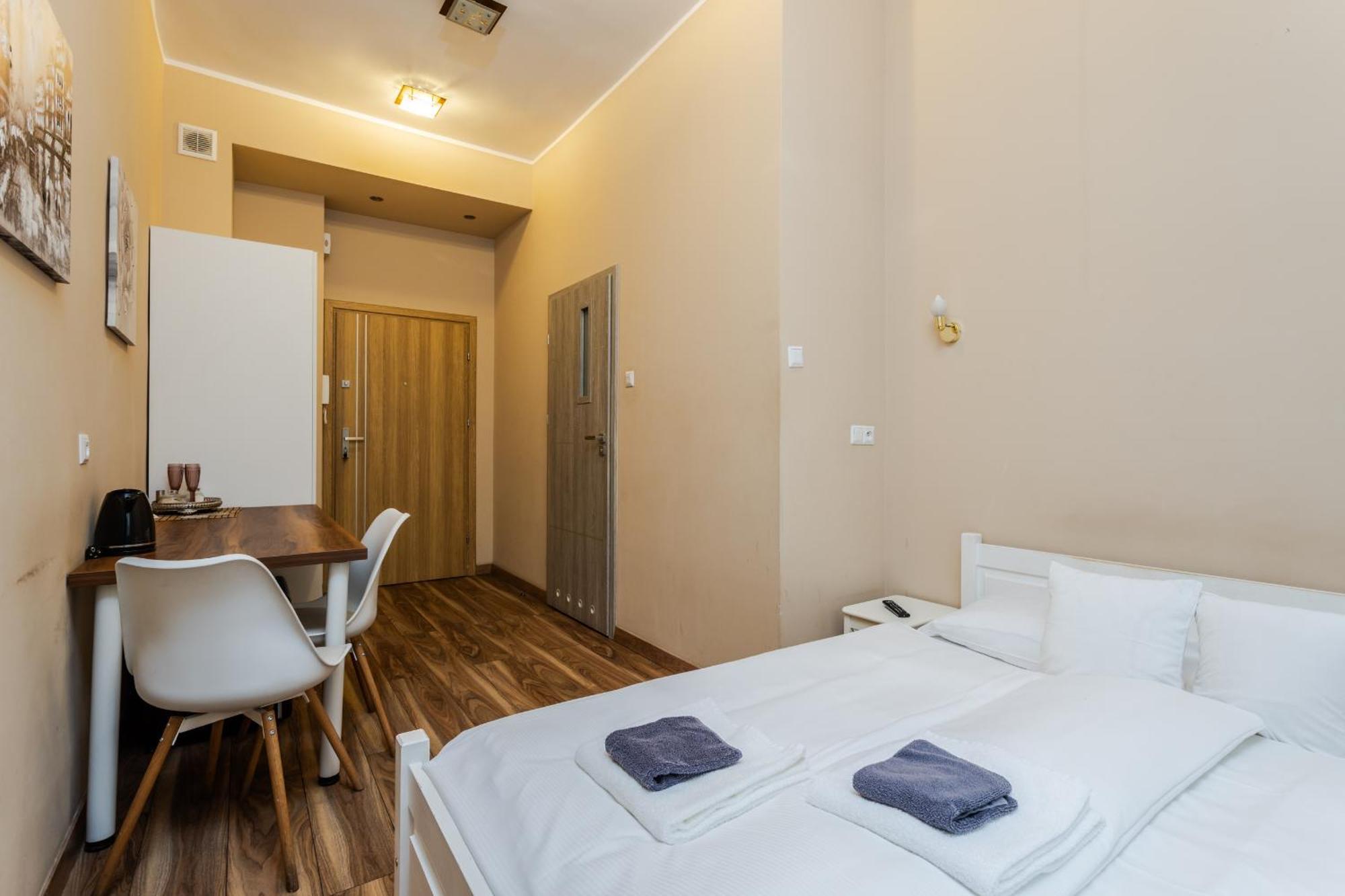 Functional And Comfortable Very Berry Studios In Poznan By Noclegi Renters Exterior foto