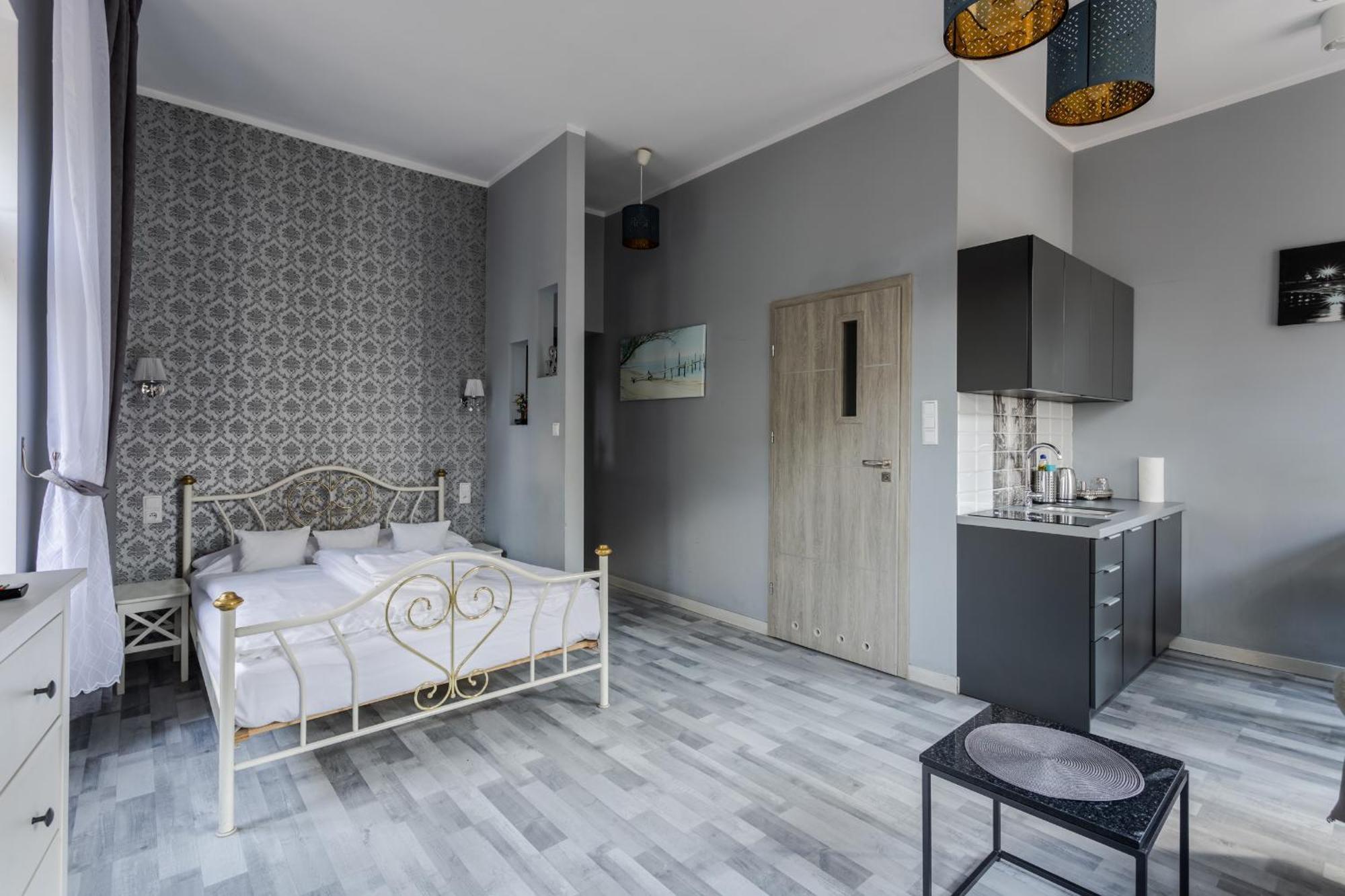 Functional And Comfortable Very Berry Studios In Poznan By Noclegi Renters Exterior foto